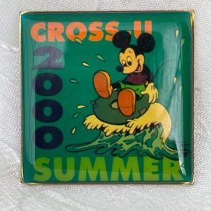 Disney’s 2000 Cross-U Collectible Trading Pin